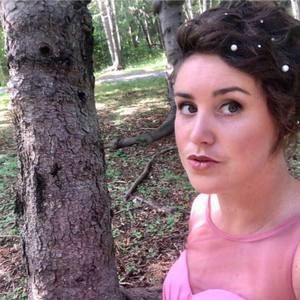 Meet your Posher, Hillary